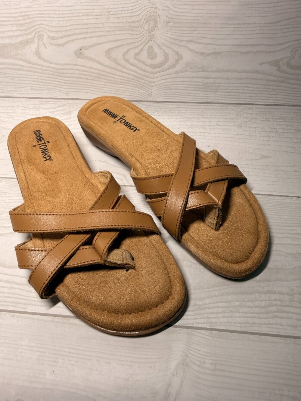Minnetonka Brown Leather Strappy Slide Sandals Size 8